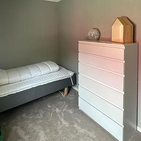 別荘 4 Bedroom Cozy In *