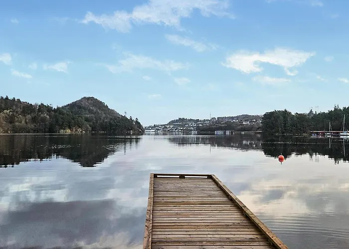 Semesterbostad 4 Bedroom Cozy In *