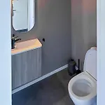4 Bedroom Cozy In